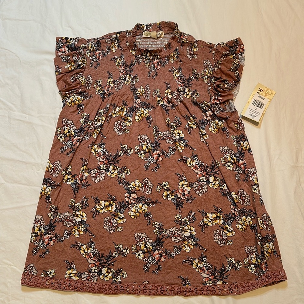 Medium rewind sleeveless top in pink floral